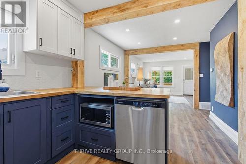 35 Malakoff Street, St. Thomas, ON - Indoor Photo Showing Kitchen