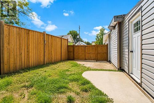 35 Malakoff Street, St. Thomas, ON - Outdoor