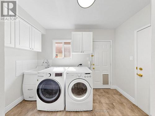 60 Ingleborough Court, Markham, ON - Indoor Photo Showing Laundry Room