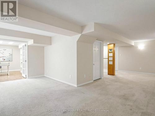 60 Ingleborough Court, Markham, ON - Indoor