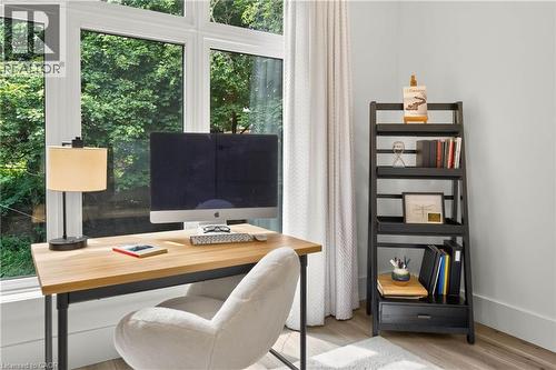 700 Hillcrest Road, West Shore, ON - Indoor