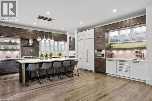 700 Hillcrest Road, West Shore, ON - Indoor Photo Showing Kitchen With Upgraded Kitchen