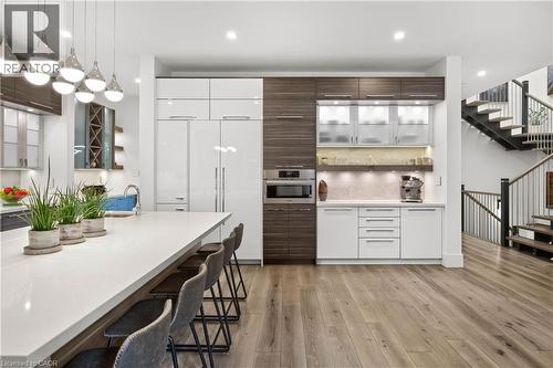 700 Hillcrest Road, West Shore, ON - Indoor Photo Showing Kitchen With Upgraded Kitchen