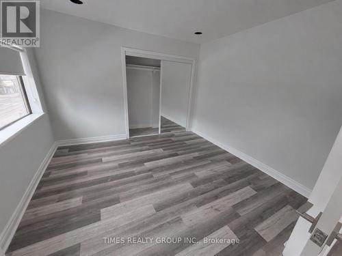 2 - 600 CHURCH STREET , Toronto, Ontario M4Y 2E7 5