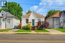 128 MARY Street Brantford, ON N3S 3B9