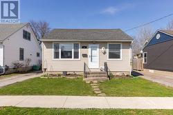 42 DOUGLAS STREET Fort Erie (Central), ON L2A 3W5