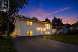 58 Circassion Drive  Cole Harbour, NS B2W 4N3