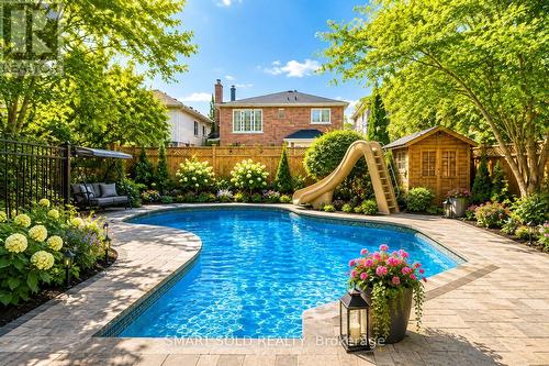 347 CORTLEIGH BOULEVARD , Toronto, Ontario M5N 1R4 2