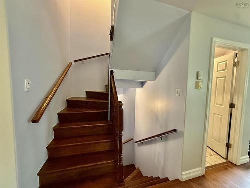 707 Pleasant Street, Dartmouth, NS - Indoor Photo Showing Other Room