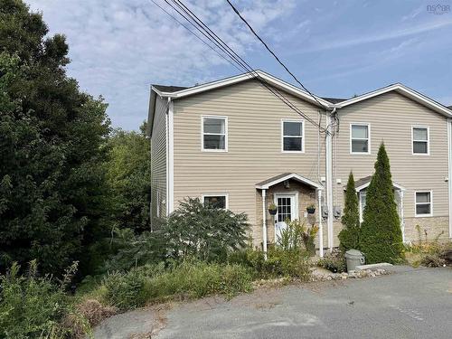 707 Pleasant Street, Dartmouth, NS - Outdoor