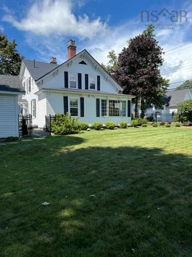 86 Queen Street, Truro, NS - Outdoor With Facade
