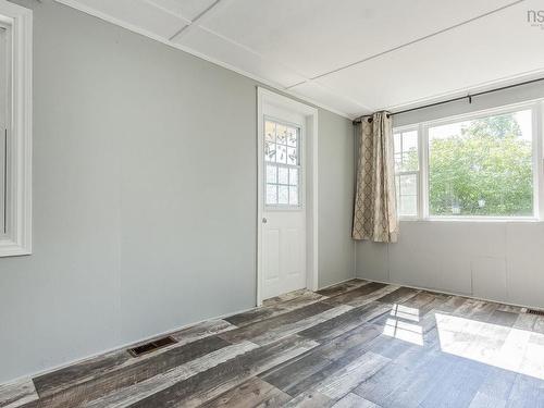 8801 201 Highway, Nictaux, NS - Indoor Photo Showing Other Room