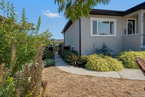 417 White St, Ladysmith, BC 