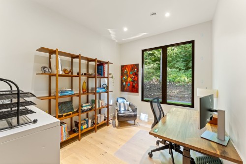 Bureau - 13 Imp. Du Cerf, Shefford, QC - Indoor Photo Showing Office