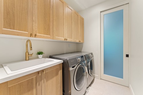 Salle de lavage - 13 Imp. Du Cerf, Shefford, QC - Indoor Photo Showing Laundry Room