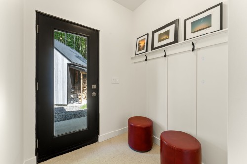 Hall d'entrée/Vestibule - 13 Imp. Du Cerf, Shefford, QC - Indoor Photo Showing Other Room