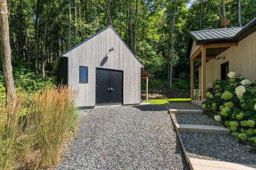 Remise - 13 Imp. Du Cerf, Shefford, QC - Outdoor With Exterior