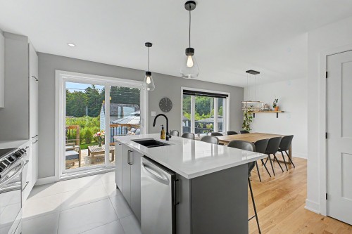 Cuisine - 871 Rue Du Ruisseau, Farnham, QC - Indoor Photo Showing Kitchen With Double Sink With Upgraded Kitchen