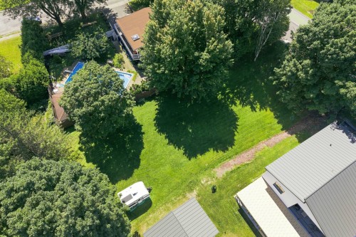 Av Du Parc — photo 3