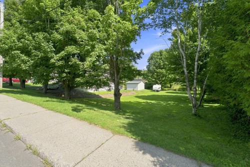Terre/Terrain - Av. Du Parc, Waterloo, QC 