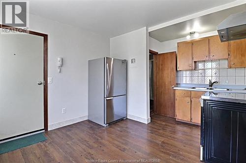 401 Parent Unit# 2, Windsor, ON - Indoor Photo Showing Kitchen With Double Sink