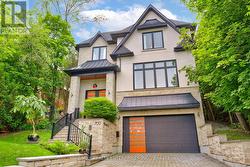 700 HILLCREST ROAD  Pickering, ON L1W 2P1