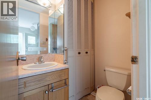 145 Mayfair Crescent, Regina, SK - Indoor Photo Showing Bathroom