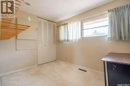 145 Mayfair Crescent, Regina, SK - Indoor Photo Showing Other Room