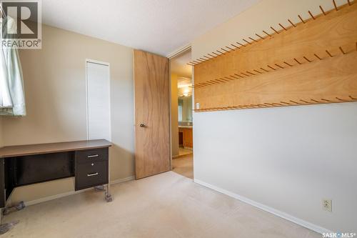 145 Mayfair Crescent, Regina, SK - Indoor