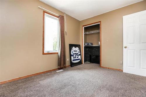 20 Son Crescent, Rosser, MB - Indoor