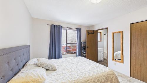 419 Lindsay Street, Kimberley, BC - Indoor Photo Showing Bedroom