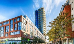 914-1 Market Street  Toronto, ON M5E 0A2