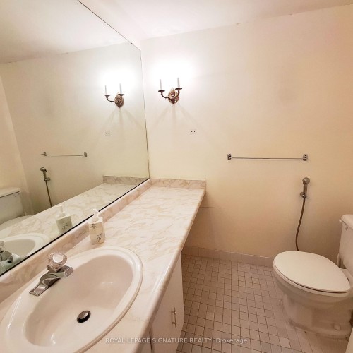 1210-60 Inverlochy Boulevard, Markham, ON - Indoor Photo Showing Bathroom