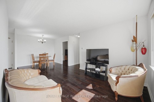 304-10 Dayspring Circle S, Brampton, ON - Indoor Photo Showing Living Room