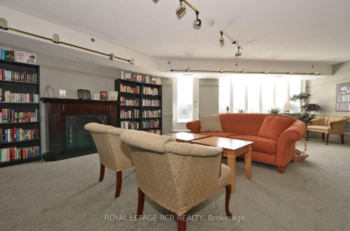 304-10 Dayspring Circle S, Brampton, ON - Indoor