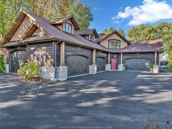 1506 HERITAGE Road Kingsville, ON N9Y 3X2
