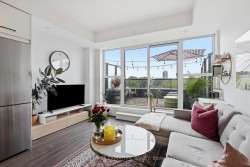 503-899 Queen Street EToronto, ON M4M 0C8