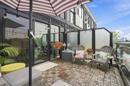 503-899 Queen Street E, Toronto, ON - Outdoor With Exterior