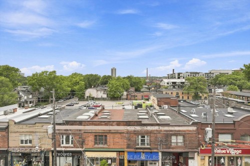 503-899 Queen Street E, Toronto, ON - Outdoor