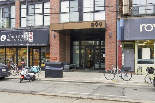 503-899 Queen Street E, Toronto, ON - Outdoor
