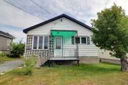 1007 Rue Bureau  Rouyn-Noranda, QC J9X 3W1