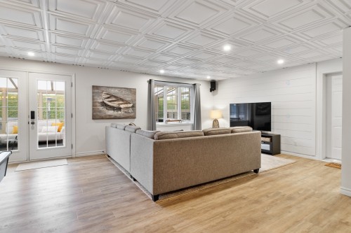 Salle familiale - 621 18E Avenue, Magog, QC - Indoor