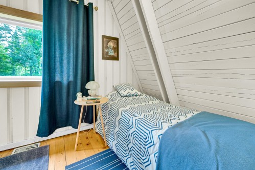 Chambre à coucher - 1651 Rue Des Bécassines, Sainte-Adèle, QC -  Photo Showing Bedroom
