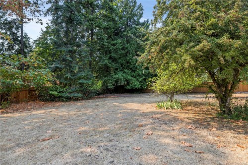 1987 Cedar Rd, Nanaimo, BC 