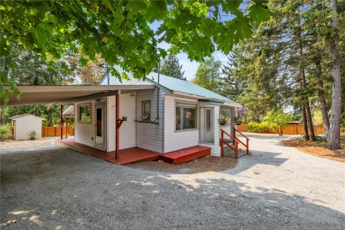1987 Cedar Rd, Nanaimo, BC 