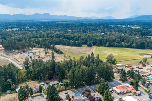 1987 Cedar Rd, Nanaimo, BC 
