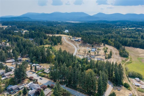 1987 Cedar Rd, Nanaimo, BC 