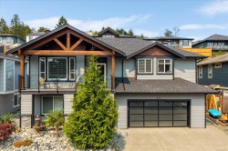 235 Golden Oaks Cres Nanaimo, BC V9T 0K8