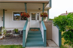 #807-640 Broadway St Saanich, BC V8Z 2G4