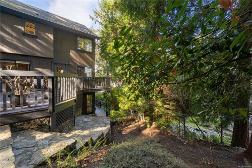 531 Summit Dr, Nanaimo, BC 